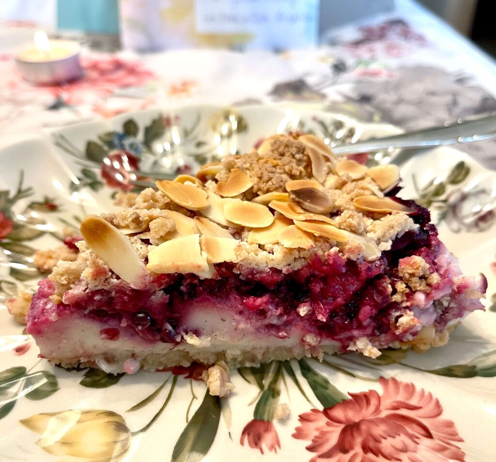 Pudding-Streuselkuchen mit Beeren glutenfrei laktosefrei